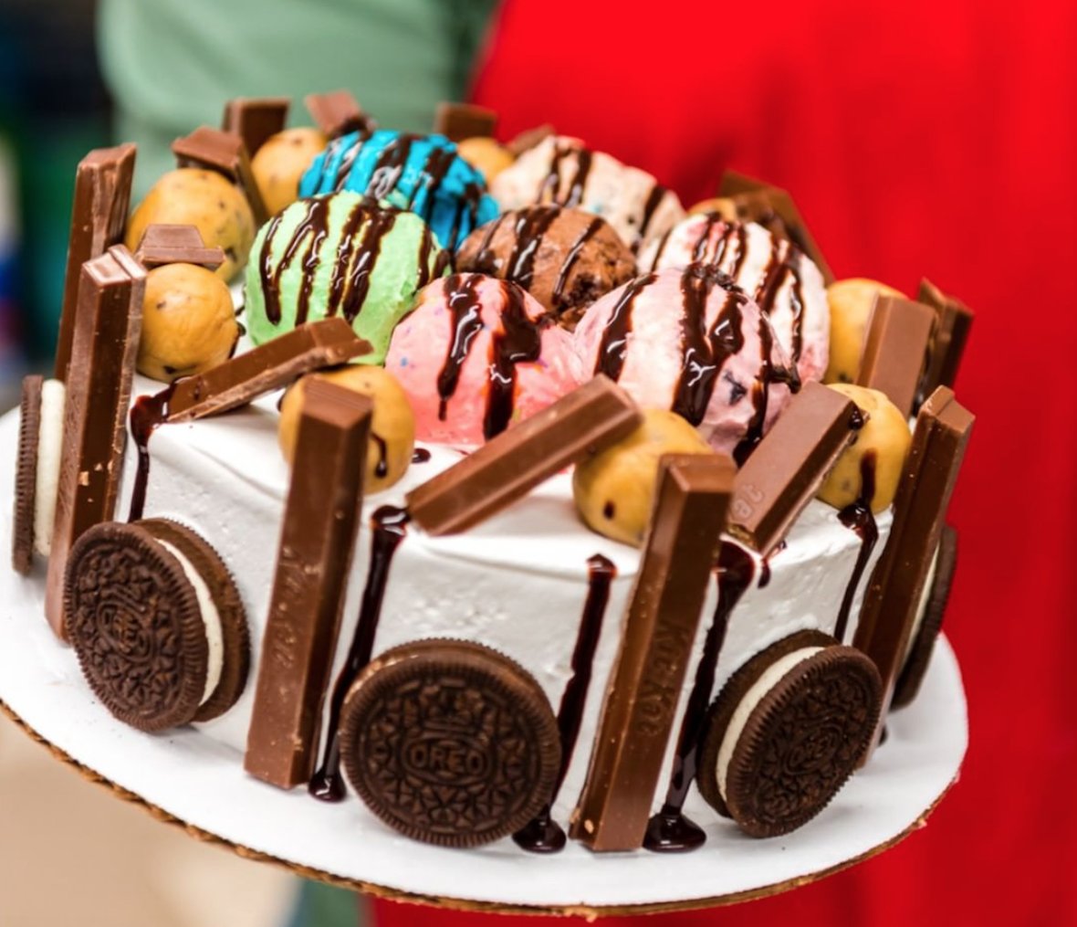 5 Places to Find the Best Ice Cream Cakes on Long Island