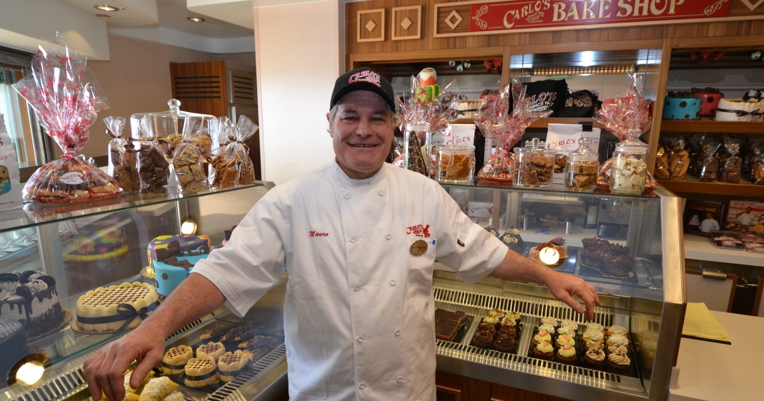 cake boss bakery debuts on norwegian cruise ship scaled