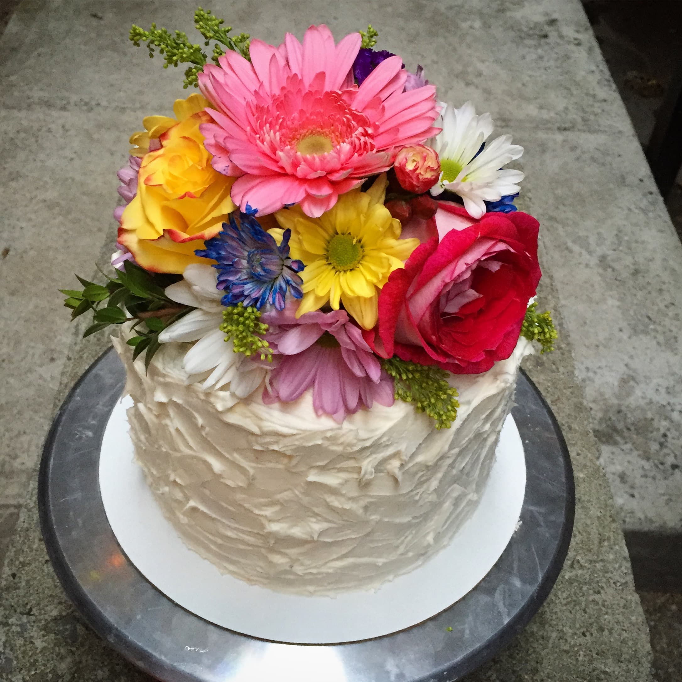 Chelsweets How To: Floral Vanilla Birthday Cake Chelsey White