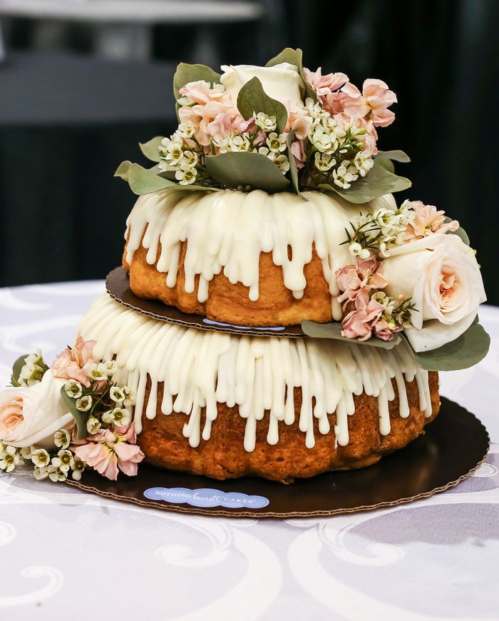 Choosing a Wedding Cake with Nothing Bundt Cakes ...