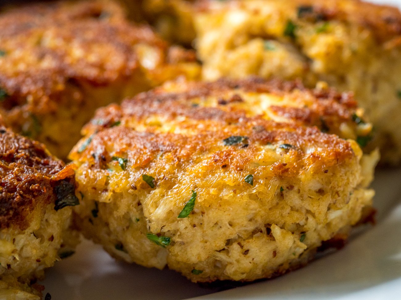 Classic Maryland Crab Cakes  12 Tomatoes