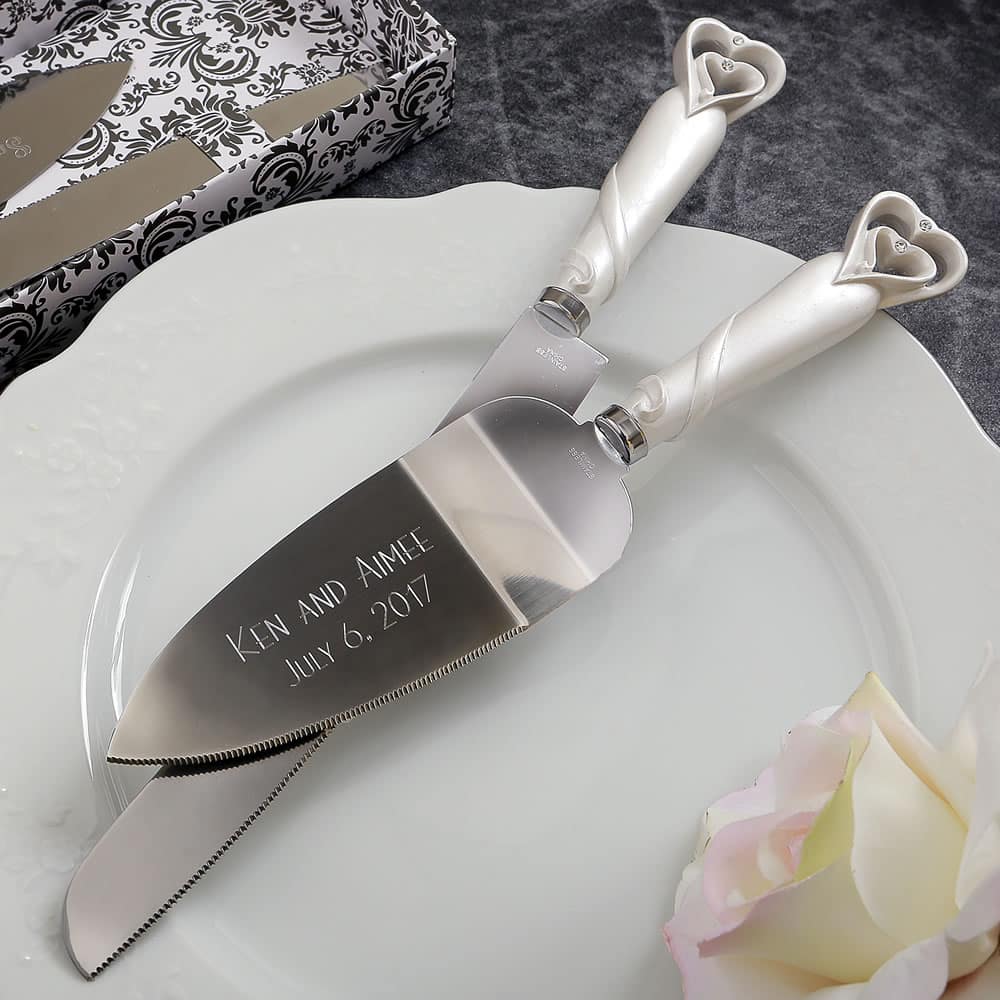 Engraved Interlocking Hearts Design Cake Knife / Server Set