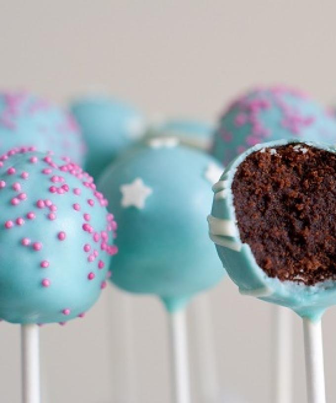 Everything You Need To Know About Making Cake Pops