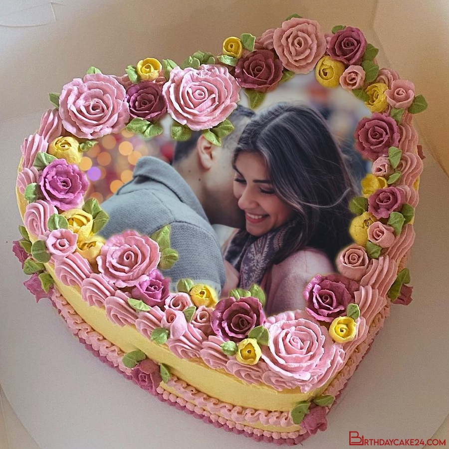 Flower Cream Heart Birthday Cake For Love With Photo Frames