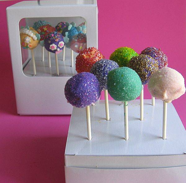 Food DJ: Cake Pops and Brownie Pops...Cutting Edge but Delicious
