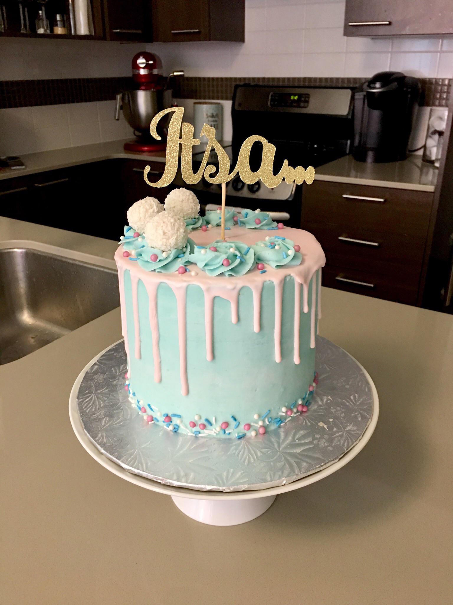 Gender reveal cake. It takes me so much longer to decorate ...