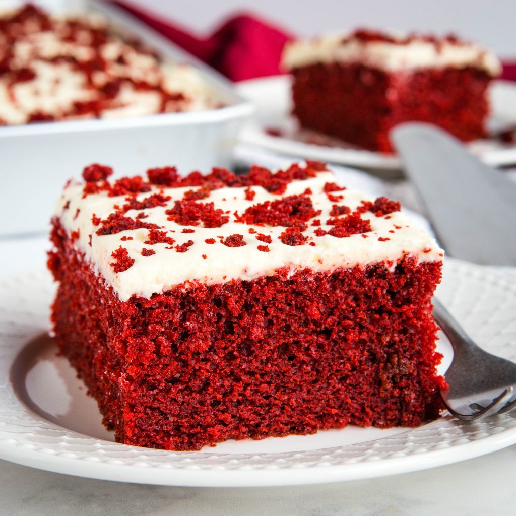 Homemade Red Velvet Cake (One Bowl Recipe)