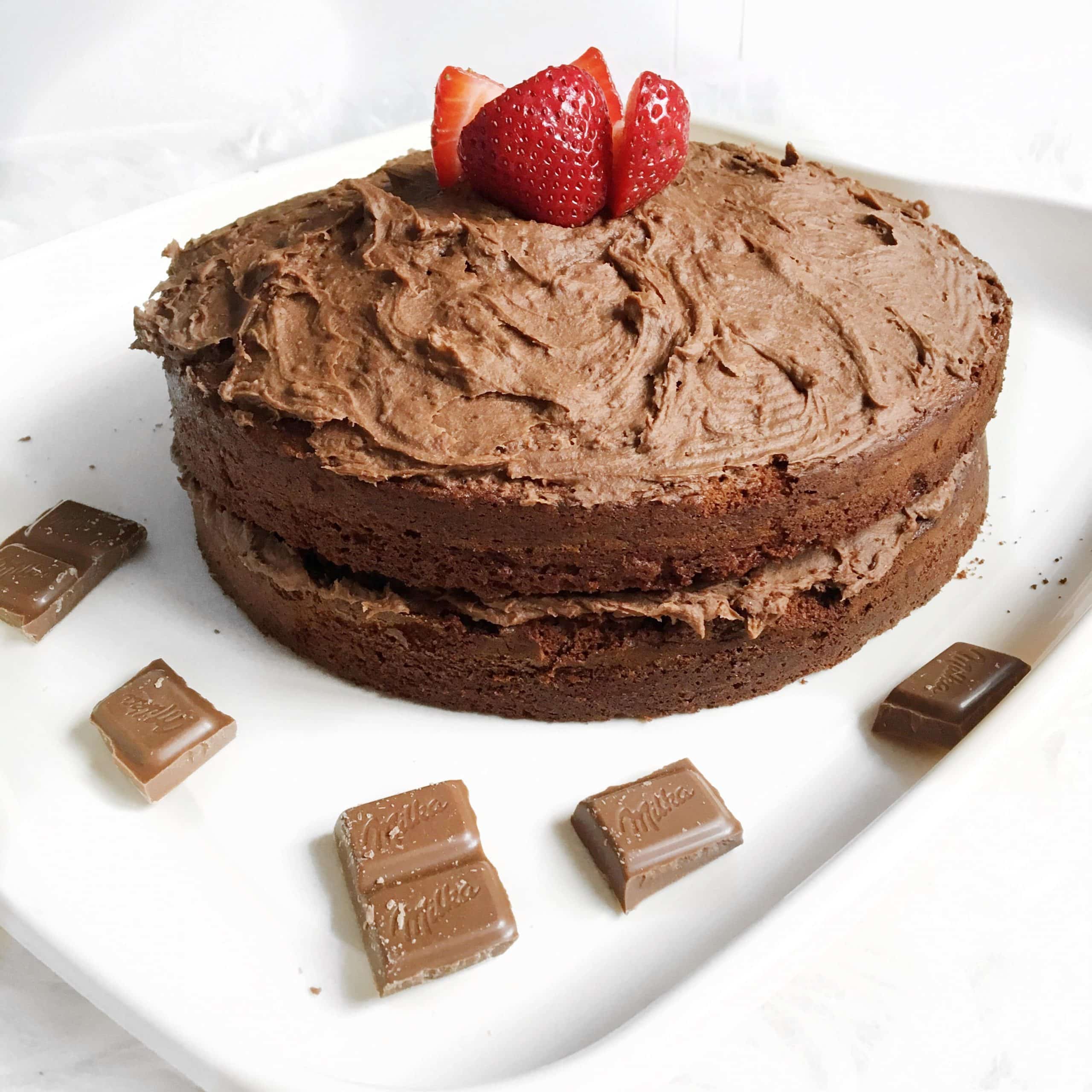 How to Bake Chocolate Fudge Cake