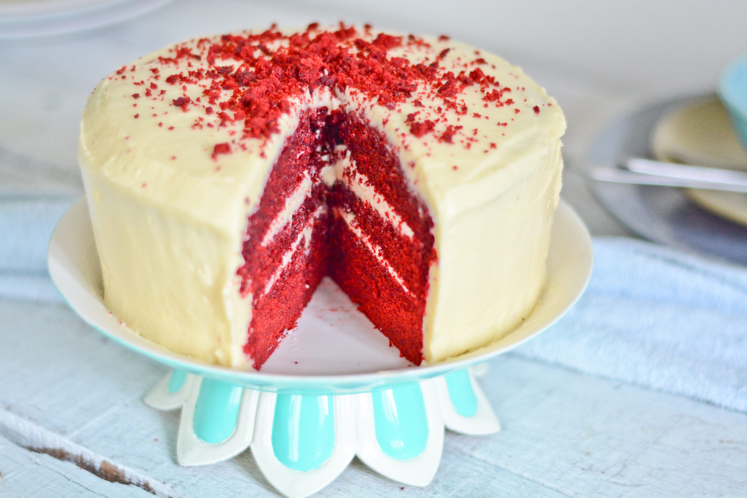 How to Make Red Velvet Cake (with Pictures)