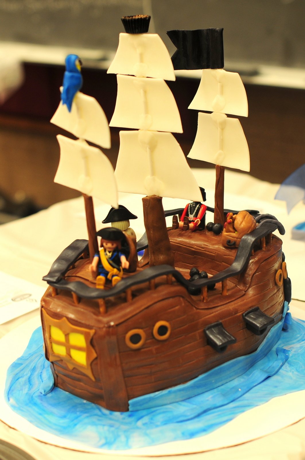 Leafy Tree Tops: Pirate Ship Cake