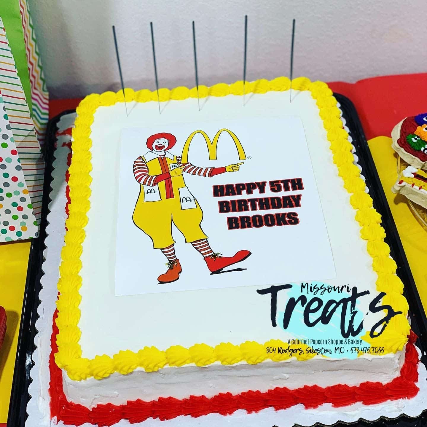 McDonaldâs themed birthday cake @missouritreats in 2020