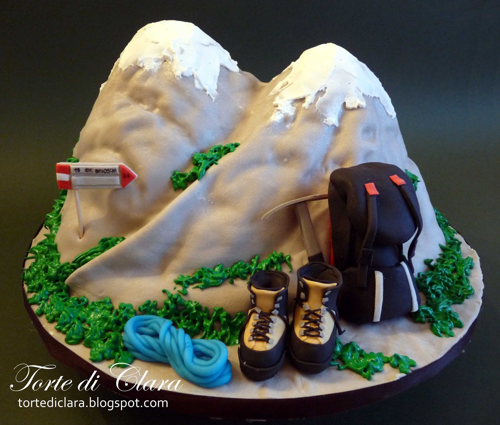 Mountain Cakes on Pinterest