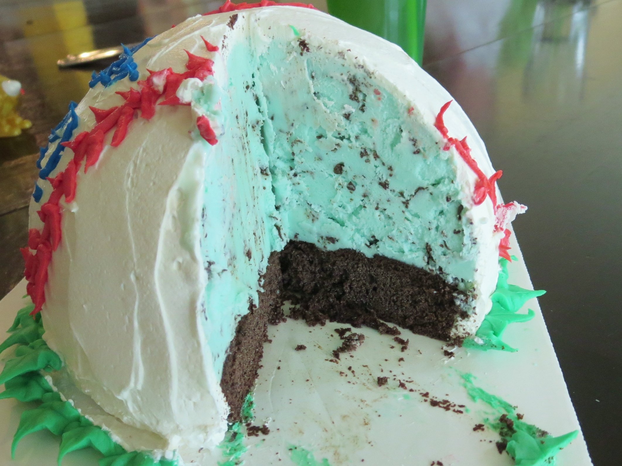 Order Ice Cream Cakes Online with Baskin Robbins