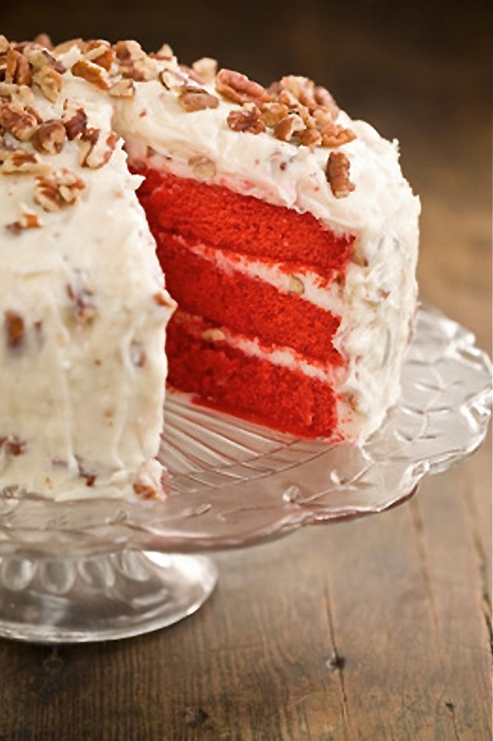 Scrumpdillyicious: Red Velvet Cake with Cream Cheese Frosting