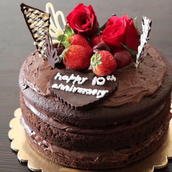 Where can I order luxury special cakes online for delivery?