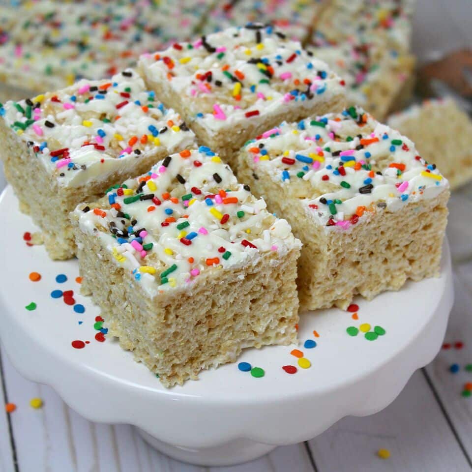 white chocolate marshmallow rice crispy cakes