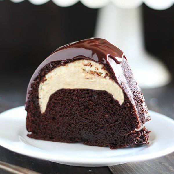 Who could beat this Cheesecake Filled Chocolate Bundt Cake ...
